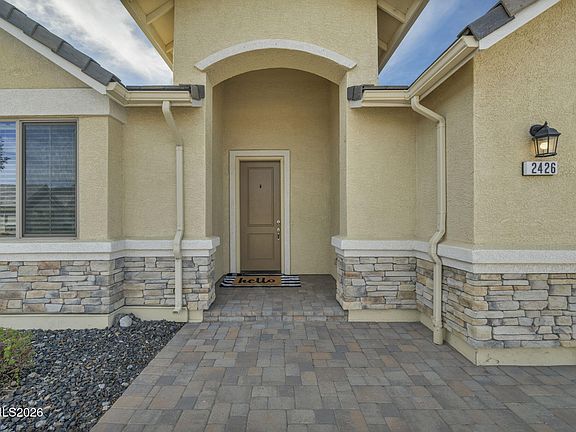 5th image of 2426 Silver Maple Dr