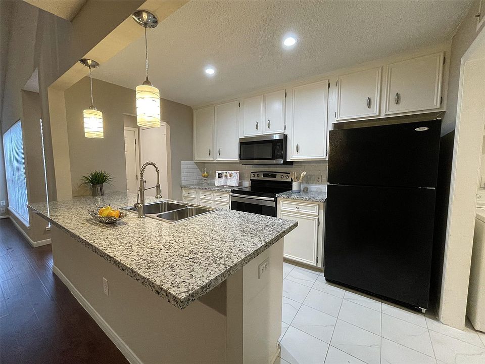 1st image of 13936 Hollowgreen Dr #26