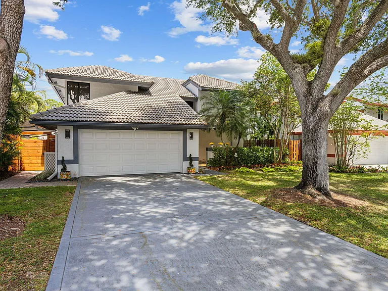 6601 Sweet Maple Ln — Photo 2