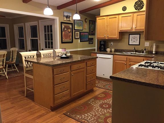 4th image of 653 Sheffield Dr