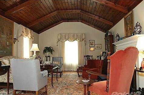 Living Rm