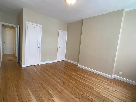 Rented by Oxford Property Group | media 12