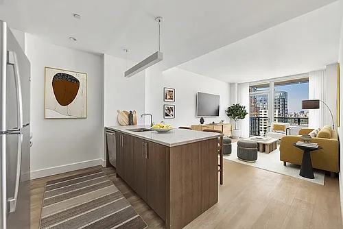 86 Fleet Pl Photo 1