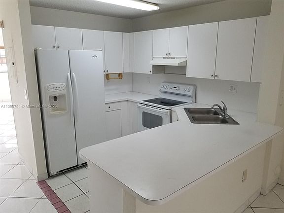 2nd image of 8851 NW 119th St Unit 4112