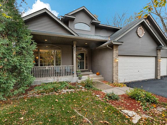 2nd image of 6031 Woodhill Ln