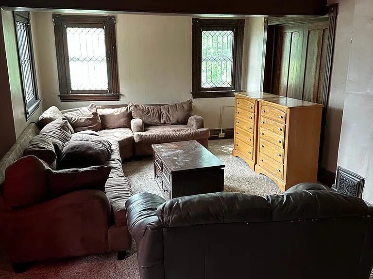 605 E Buchtel Ave — Photo 7
