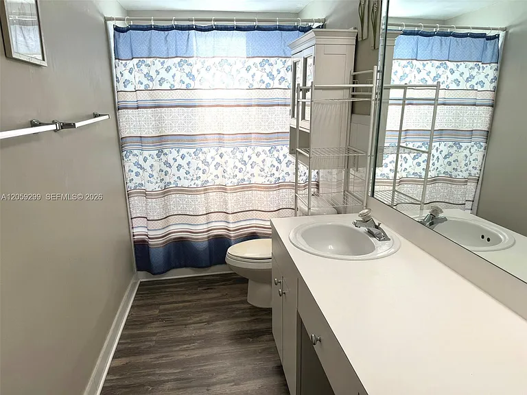7400 Miami Lakes Dr #D206 — Photo 8