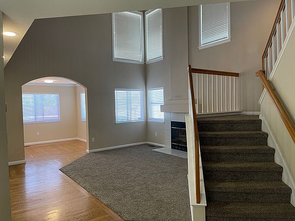 5th image of 423 Kinsmill Ct