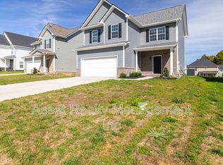 7822 Tree Line Ln, Corryton, TN 37721