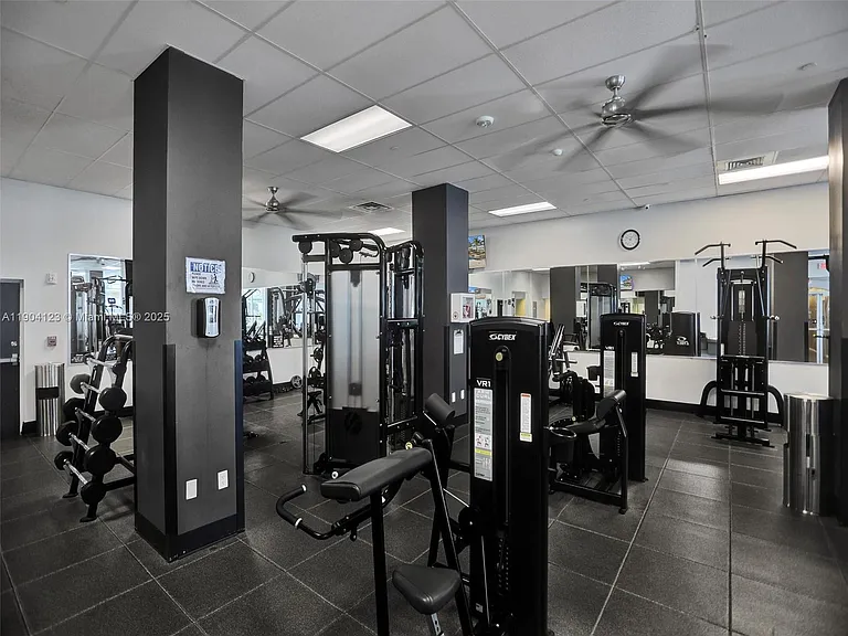 2501 S Ocean Dr #505 — Photo 31
