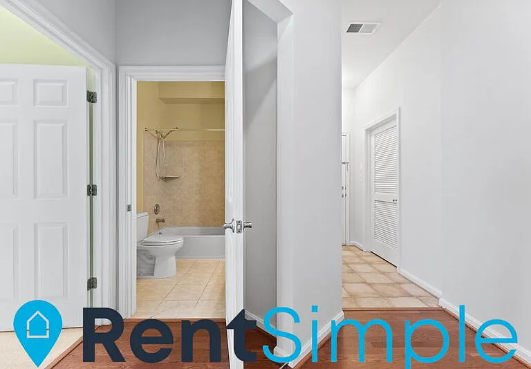 21210 McFadden Sq #402 — Photo 13