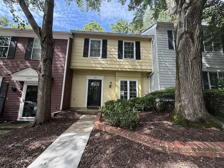208 Wedgewood Way — Photo 42