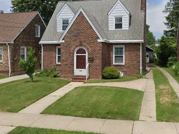 170 Clinton St, Woodbridge, NJ 07095