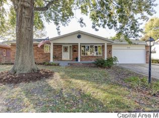 3121 Stonehill Dr, Springfield, IL 62704