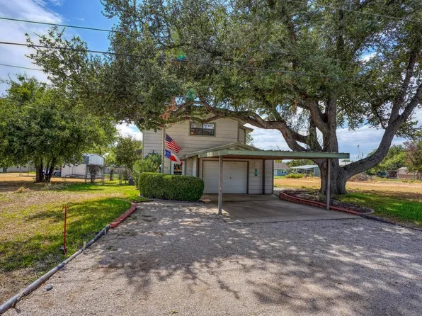 302 Overstreet Drive, Sunrise Beach, TX 78643