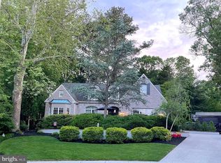 4 Angel Hill Ct, Turnersville, NJ 08012