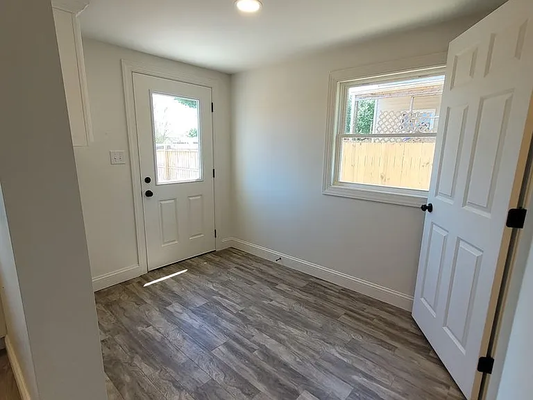 3212 Mill Ln — Photo 11