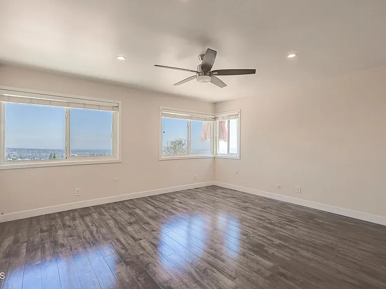 738 Galaxy Heights Dr — Photo 15