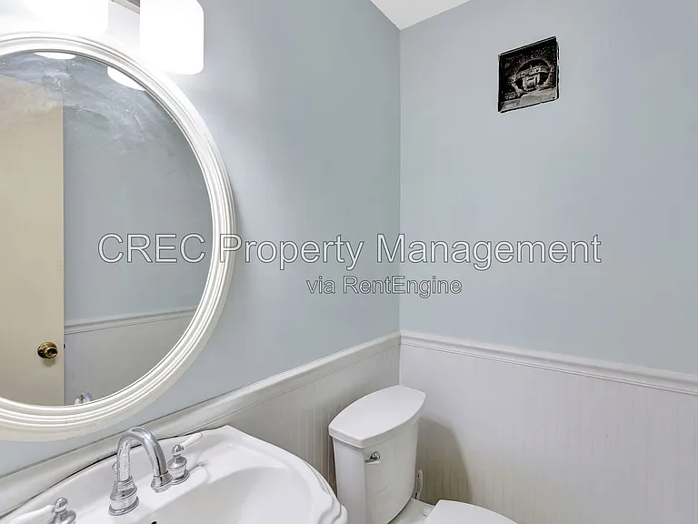 321 Shaftesbury Ln — Photo 53