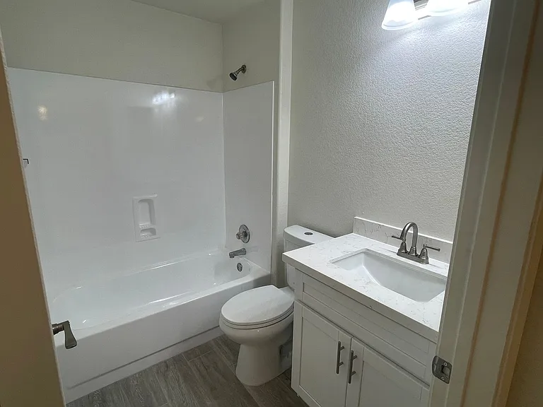 1113 W Sparrow Dr — Photo 10