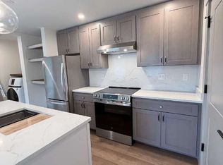 110 Silver St #201, Dover, NH 03820
