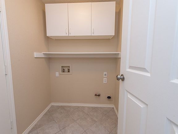 5th image of 8504 Whispering Creek Trl