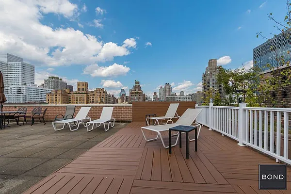 Sold by Bond New York | media 11