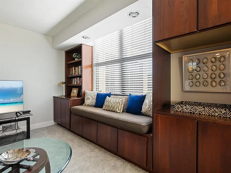 5760 Midnight Pass Rd #208D — Photo 17