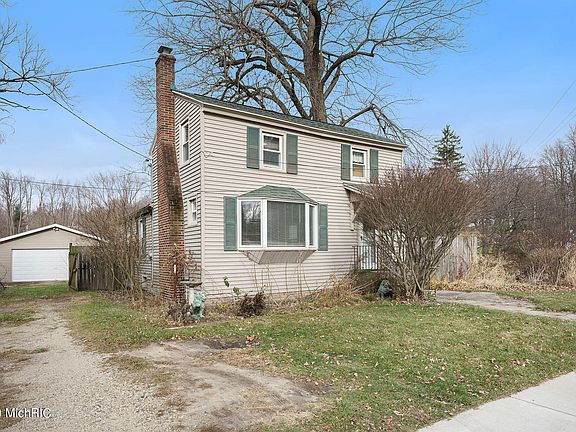 2nd image of 102 North St