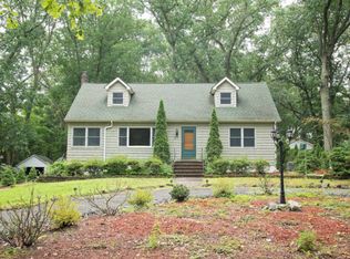 53 Fort Plains Rd, Howell, NJ 07731