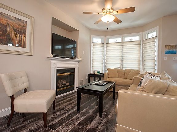 3rd image of 820 Delancey Pl #820
