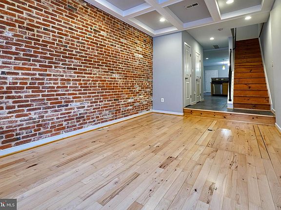 3rd image of 214 S Regester St