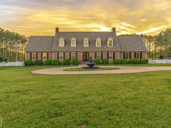 4926 Peachtree Ave, Jonesboro, AR 72405