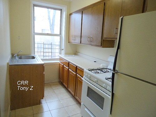 1st image of 11821 Metropolitan Ave