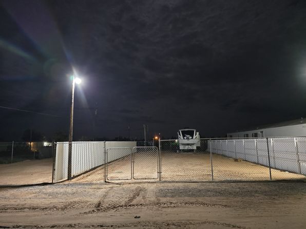 725 Oasis Dr Space B