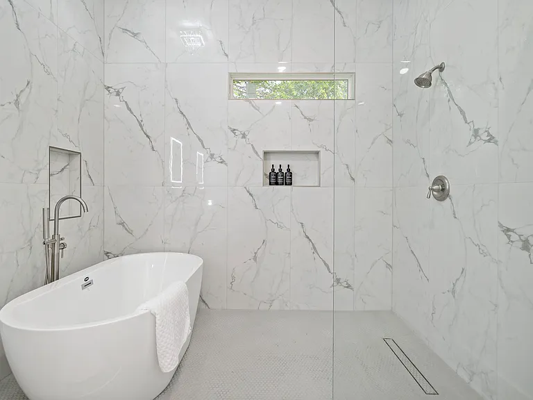506 E Evergreen St — Photo 23