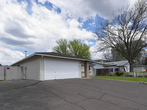 3rd image of 2815 Wantland Ave