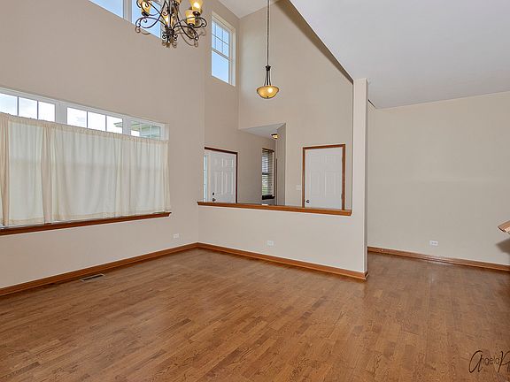 5th image of 2850 Cattail Ct Unit D