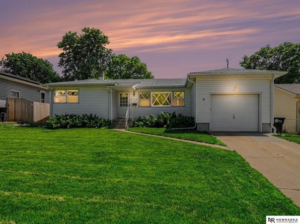 6117 Elm St, Omaha, NE 68106