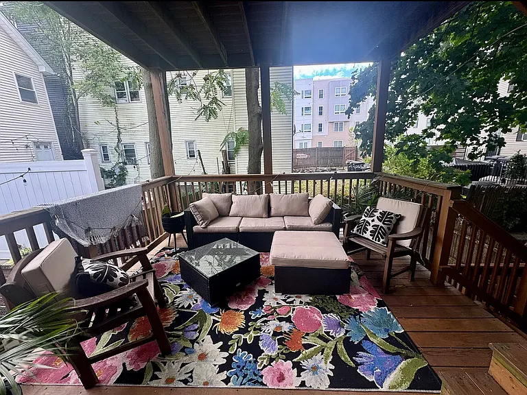 10 Mitchell St — Photo 8