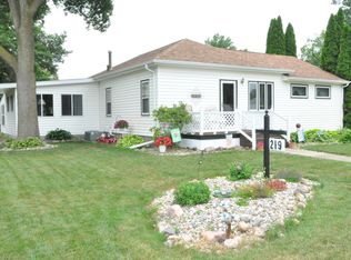 219 E 3rd St, Volga, SD 57071