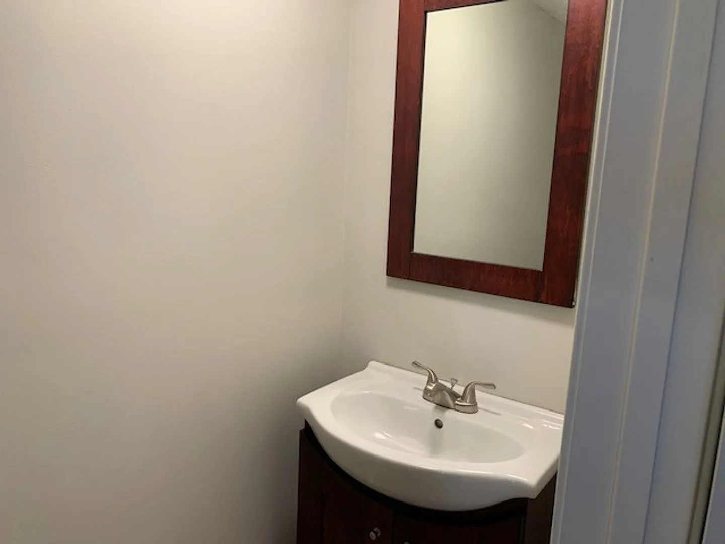 2BD/1.5BA Townhouse located inGermantown! — Photo 4