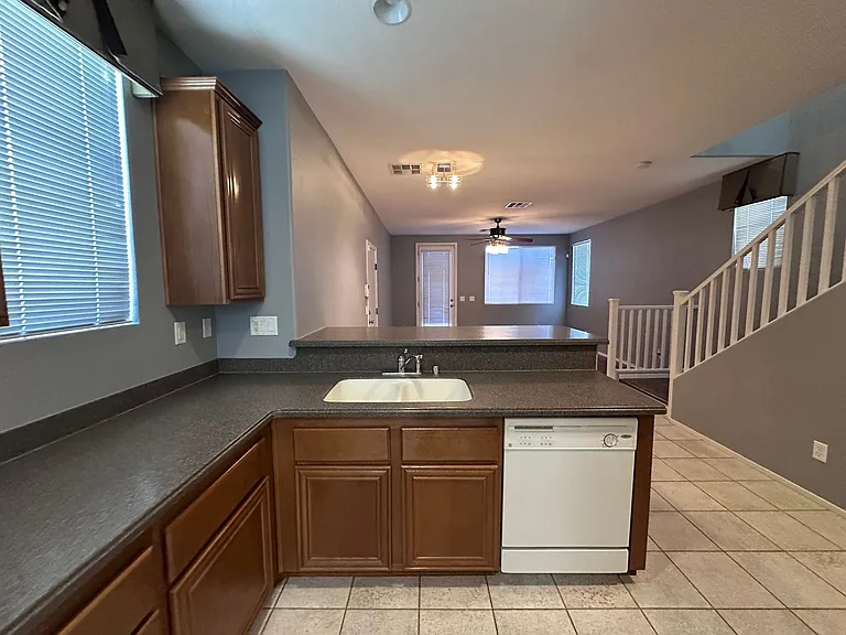 5241 Pendergrass St — Photo 8