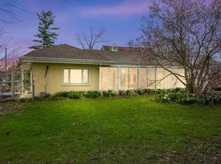 340 W Cox Dr, Fort Wayne, IN 46807