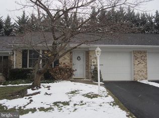 18033 Pin Oak Rd, Hagerstown, MD 21740