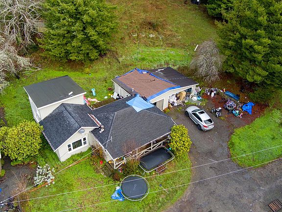 2nd image of 315 Paradise Dr