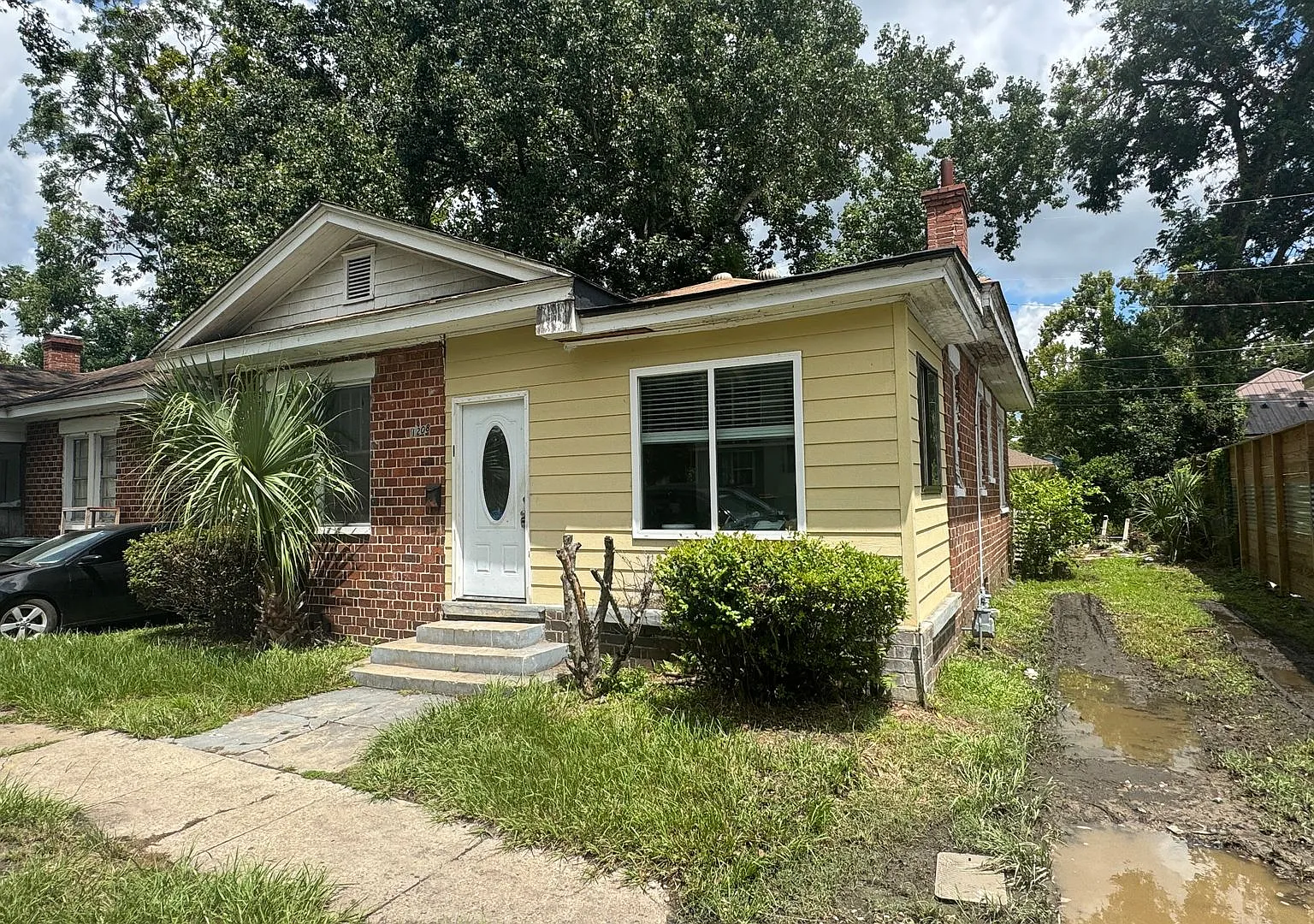 Single Family Home - Three Bedroom Under Renovation — Photo 1