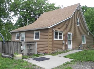 105 E Webster St, Louisville, KS 66547