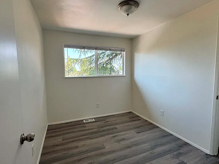 820 Carter Pl — Photo 7