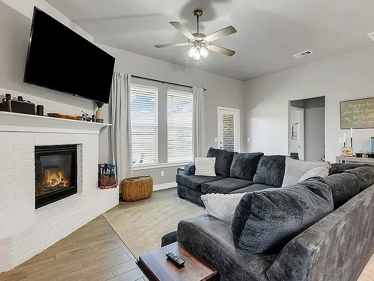 1211 Big Easy St — Photo 8